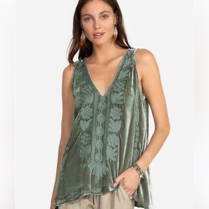 JOHNNY WAS “Yasmine” Silk Blend Velvet Tank. Worn Once- Size Medium